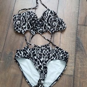 Leopard print strappy monokini